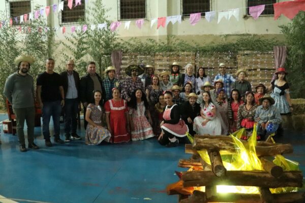 1ª Festa Caipira do Conjunto Flamingos movimenta a região em Arapongas