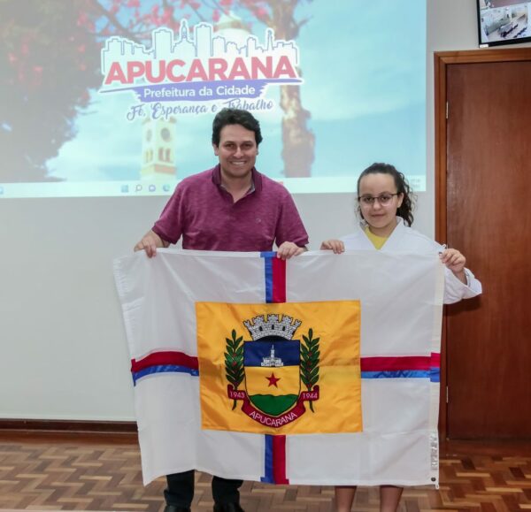 Jovem carateca representa Apucarana em competição nacional