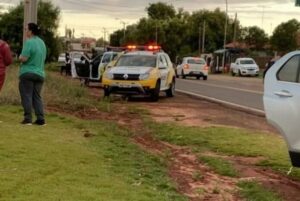 Policiais se desentendem em briga de trânsito e trocam tiros em Japurá
