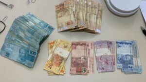Polícia Civil prende traficante de drogas e apreende R$ 37 mil em Apucarana