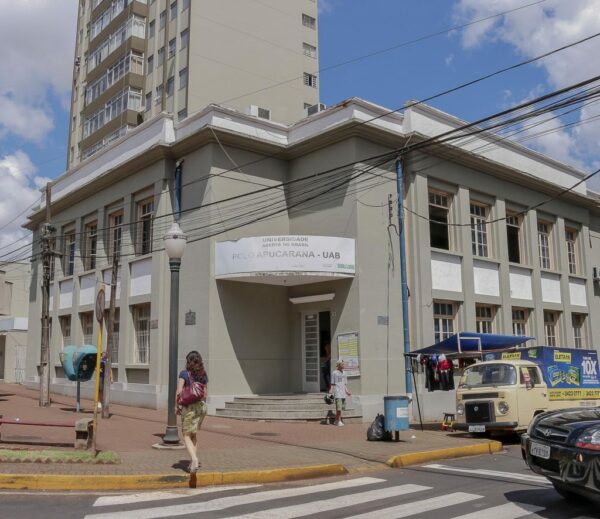 Polo da UAB divulga processo seletivo para a contratação de tutores em Apucarana