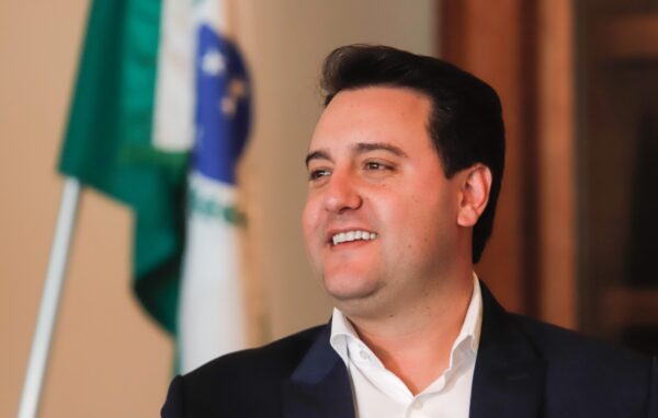 Instituto Opinião: Com 65% dos votos válidos, Ratinho Junior deve ser reeleito no primeiro turno
