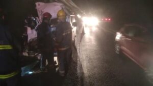 Acidente entre carro e caminhão resulta em morte na BR-376, no PR