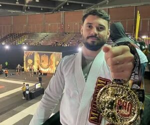 Atleta de Faxinal é campeão internacional de jiu-jitsu