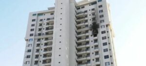 Bombeiro de folga salva idoso durante incêndio em apartamento