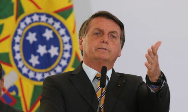Bolsonaro confirma que vai a debate de SBT, ‘Estadão’ e CNN neste sábado