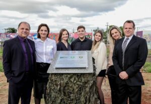 Placa comemorativa celebra chegada do Exército em Apucarana