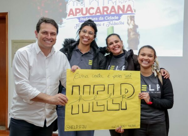 Voluntários levam ajuda a pessoas em sofrimento mental