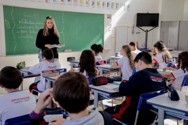 Apucarana conquista a maior nota do IDEB no PR, entre os municípios com mais de 100 mil habitantes