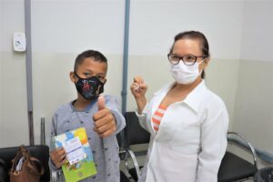 Arapongas passa a centralizar vacinação contra a Covid-19 nos três 18 Horas e Clínica do Bebê