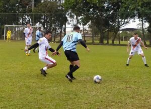 Segunda rodada da Copa Apucarana de Futebol Amador é realizada com tempo chuvoso