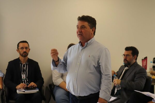 Amepar debate ações voltadas para a saúde pública durante reunião junto ao Ministério Público