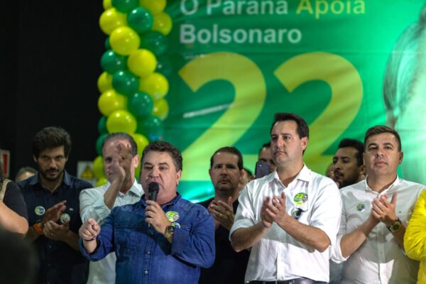 Prefeitos recebem Ratinho em Arapongas e lançam desafio pró-Bolsonaro