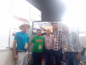Cafeicultores de Cambira visitam Ficafé em Jacarezinho