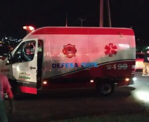 Motociclista de 20 anos fica ferido em acidente na BR-376, em Jandaia