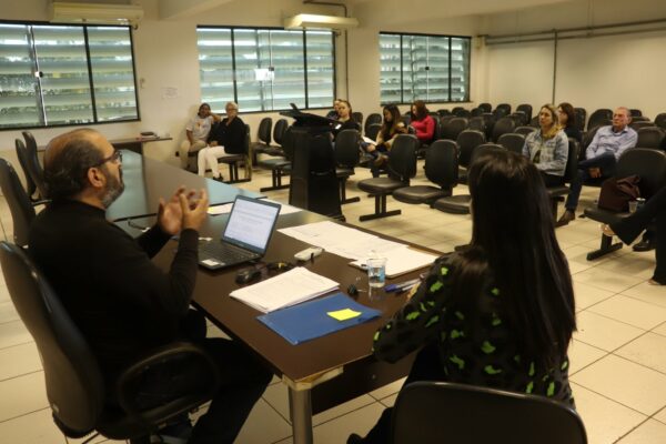 Reunião reforça pautas sobre saúde mental em Arapongas