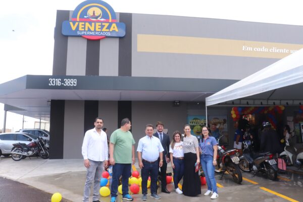 Sergio Onofre participa da inauguração do Supermercado Veneza