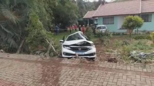 Mãe, filha e neto de 7 anos morrem em colisão entre dois carros em Pato Branco