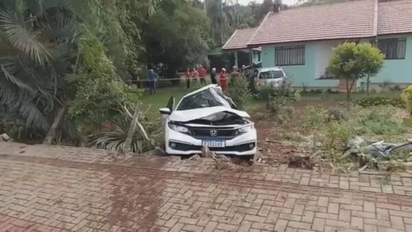 Mãe, filha e neto de 7 anos morrem em colisão entre dois carros em Pato Branco