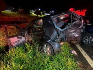Acidente entre veículos deixa 10 pessoas feridas em Cambira