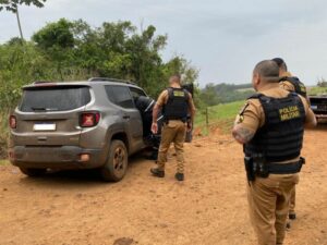Veículos roubados em chácara de Arapongas são recuperados em Apucarana