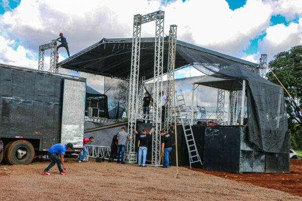“Tributo a Zé Rico” abre 16ª Fescafé em Apucarana