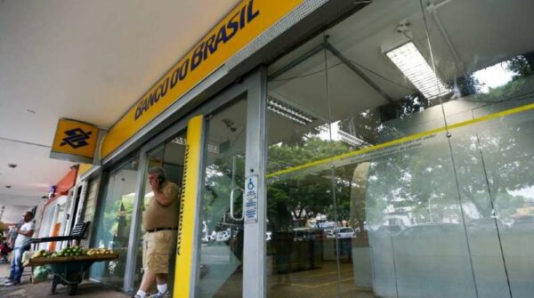 Bancos terão expediente especial em dias de jogos da seleção na Copa