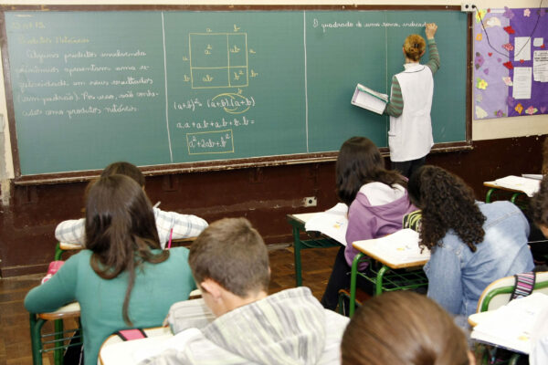 Reta final: matrículas na rede estadual de ensino acabam na terça-feira