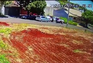 Vídeo mostra mecânico sendo agredido e morto em Maringá