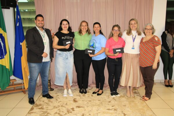 Semed Arapongas realiza Prêmio Gestão Escolar 2022
