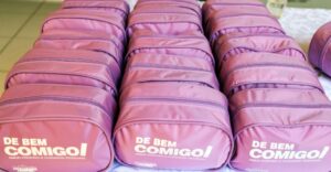 Programa “De Bem Comigo” entrega quase 34 mil kits de higiene íntima neste ano em Apucarana