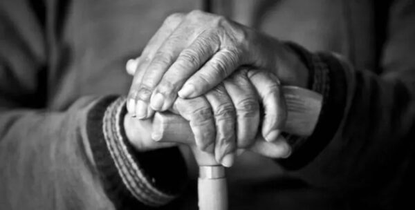 Mãe denuncia adolescente que amarrou idoso para furtar dinheiro em Jandaia do Sul