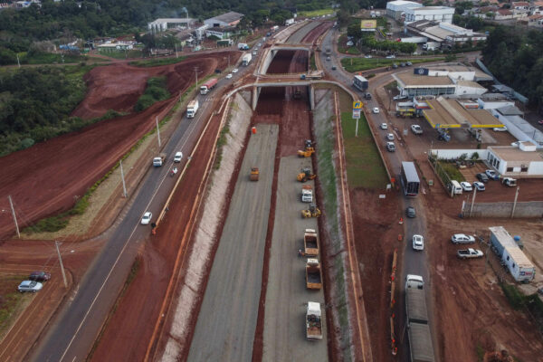 Governo do Paraná investiu R$ 950 milhões em obras rodoviárias ao longo de 20