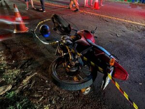Motociclista sofre amputação após acidente com carro na PR-170