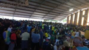 Apucaranense detido em Brasília fala sobre situação: “fila para comer”