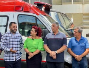 Mandaguari recebe ambulância para reforçar frota do Samu