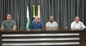 Com 8 votos professor Molina é eleito presidente da Câmara de Apucarana
