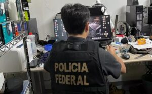 Homem é preso com pornografia infantil em operação da PF em Londrina