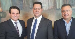 Prefeito de Apucarana participa da posse do governador Ratinho Junior