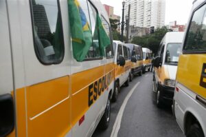 Prefeitura de Arapongas inicia processo de vistorias dos veículos de transporte escolar; saiba como aderir