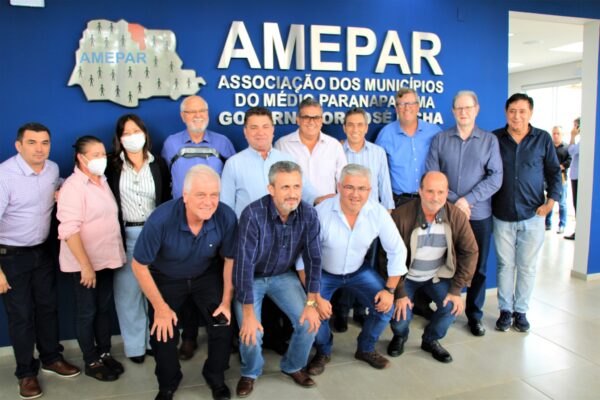 Sérgio Onofre toma posse da Associação dos Municípios do Médio Paranapanema (Amepar)