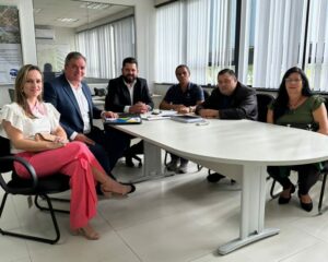 Cambira – Prefeito Toledo e comitiva acompanha projetos em andamento junto ao Governo do Estado