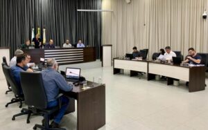 Câmara de Apucarana aprova projeto que autoriza subsídio para transporte coletivo