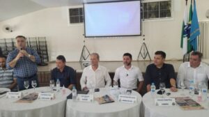 Associação dos Municípios do Vale do Ivaí empossa nova diretoria