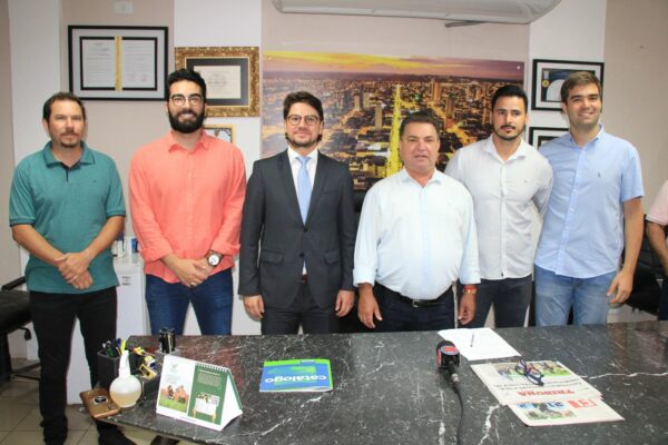 Sérgio Onofre abre espaço para força jovem na formação do secretariado em Arapongas