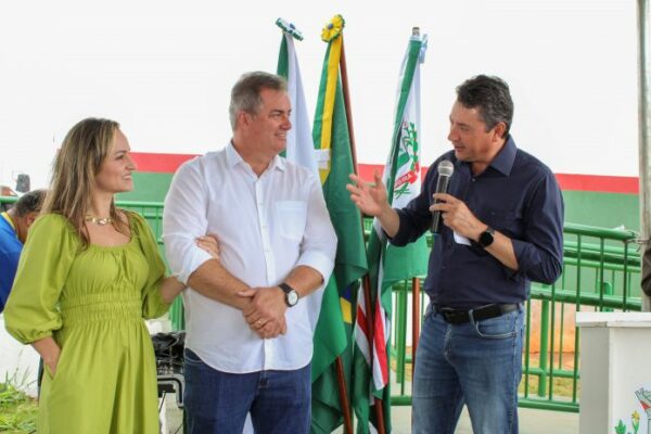 Inauguração do Centro Esportivo Jardim das Flores em Cambira – Vídeo