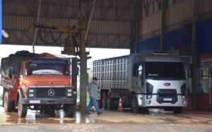 Problemas na BR-277 afetam escoamento da safra de soja na região