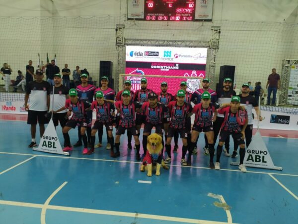 Com Lagoão lotado, Apucarana Futsal vence e fica perto da Série