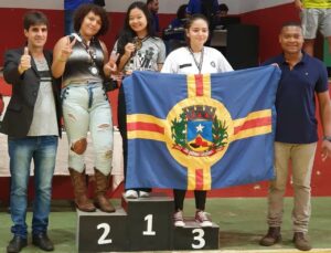 Mandaguari conquista bons resultados no Festival Paranaense de Xadrez