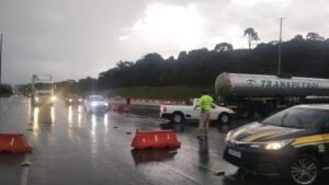 BR-376 e BR-101 são totalmente interditadas nesta terça-feira (18)